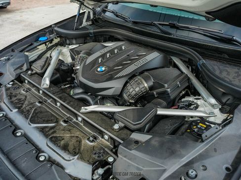 Used 2020 BMW X6 M50i w/ Executive Package image 17