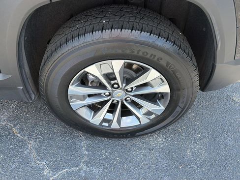 Certified 2025 Chevrolet Equinox LT w/ Convenience Package II FWD image 36