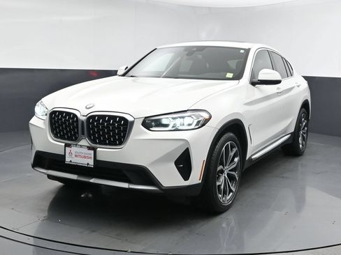 Used 2022 BMW X4 xDrive30i AWD/4WD image 1