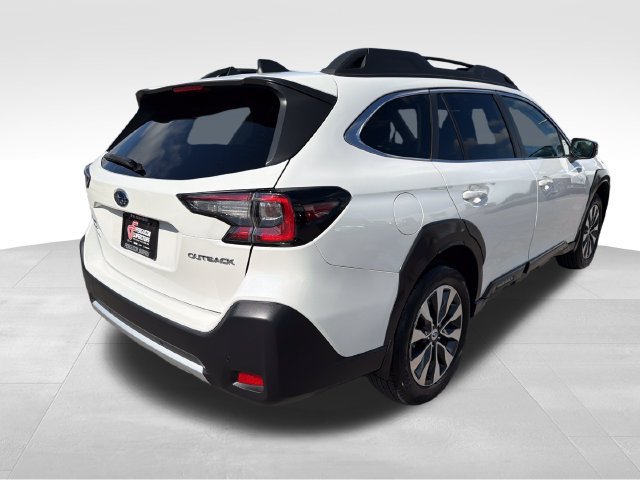 Used 2025 Subaru Outback Limited AWD/4WD image 7