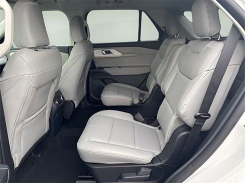 New 2026 Ford Explorer Active w/ Active Comfort Package image 19