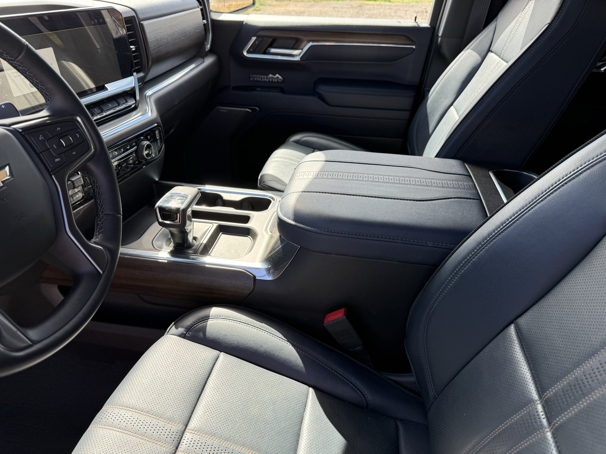 Used 2023 Chevrolet Silverado 1500 High Country AWD/4WD image 27