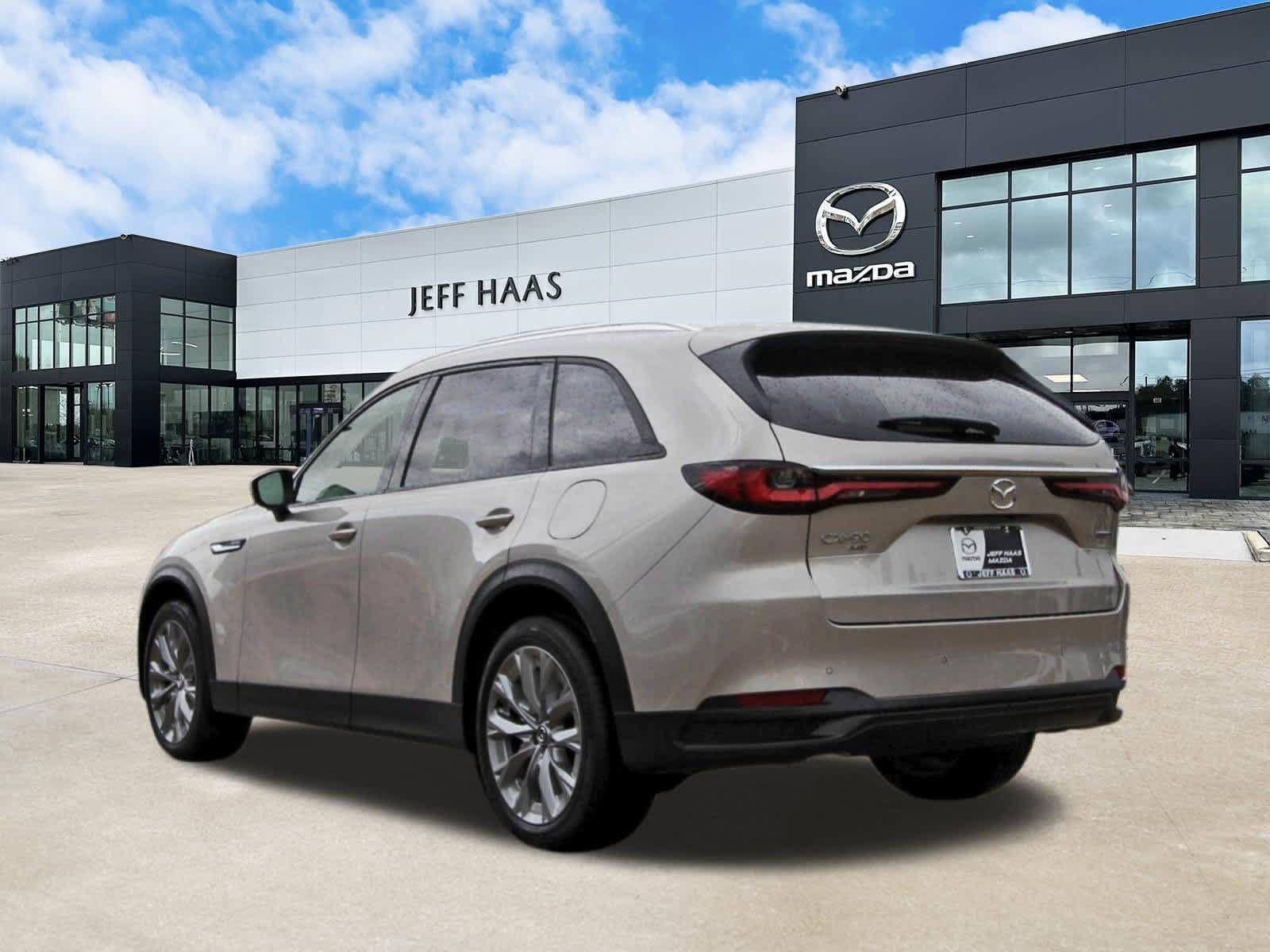 Used 2026 MAZDA CX-90 3.3 Turbo w/ Preferred Package AWD/4WD image 2