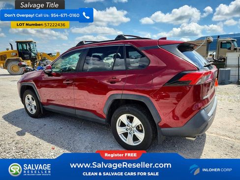 Used 2019 Toyota RAV4 XLE w/ Convenience Package FWD image 3