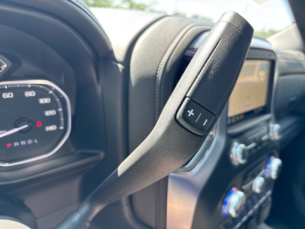 Used 2019 GMC Sierra 1500 SLT w/ SLT Premium Plus Package AWD/4WD image 17