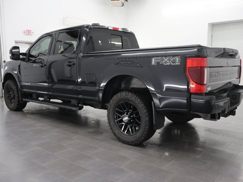 Used 2022 Ford F250 Lariat w/ Black Appearance Package AWD/4WD image 6