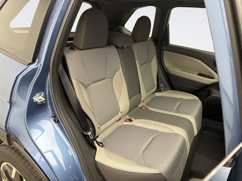 Used 2025 Subaru Forester Premium image 18