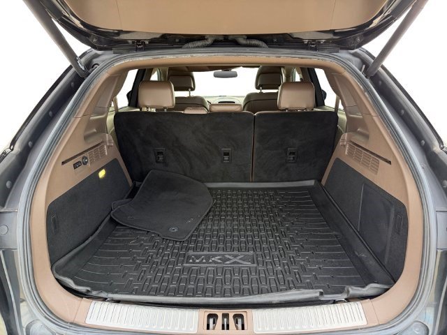 Used 2016 Lincoln MKX Reserve w/ Climate Package FWD image 18