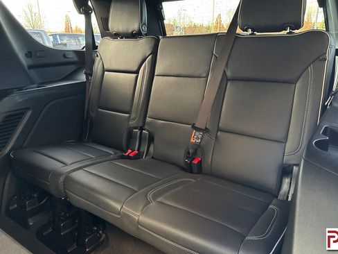 Certified 2025 GMC Yukon Elevation w/ LPO, Floor Liner Package image 17