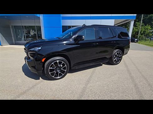 Used 2023 Chevrolet Tahoe RST w/ Luxury Package AWD/4WD image 4