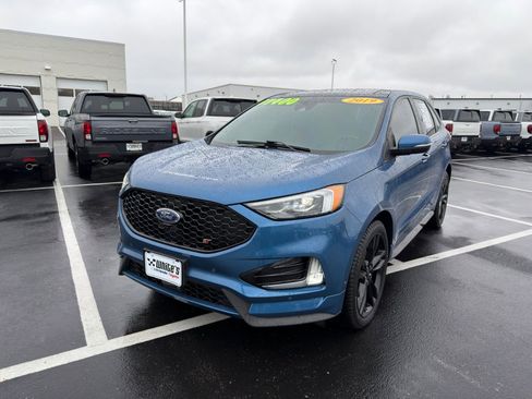 Used 2019 Ford Edge ST w/ Equipment Group 401A image 2