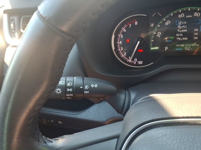 Used 2025 Toyota RAV4 XLE Premium AWD/4WD image 20