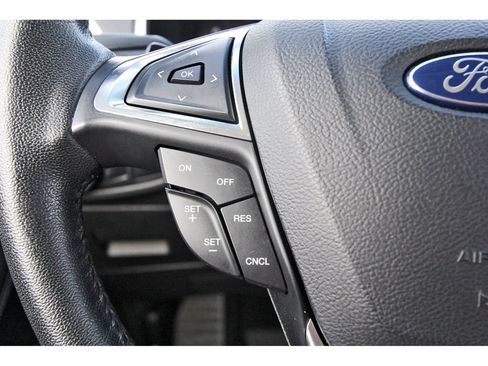 Used 2017 Ford Edge Titanium w/ Equipment Group 302A FWD image 16