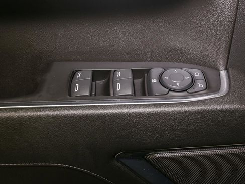 Used 2023 GMC Sierra 1500 Elevation image 38