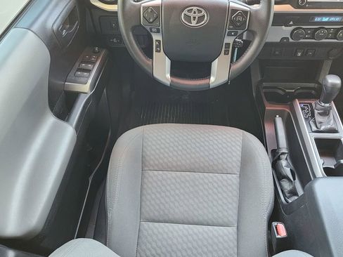 Used 2021 Toyota Tacoma SR5 RWD image 11