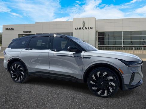 New 2026 Lincoln Nautilus Reserve w/ Jet Appearance Package AWD/4WD image 1