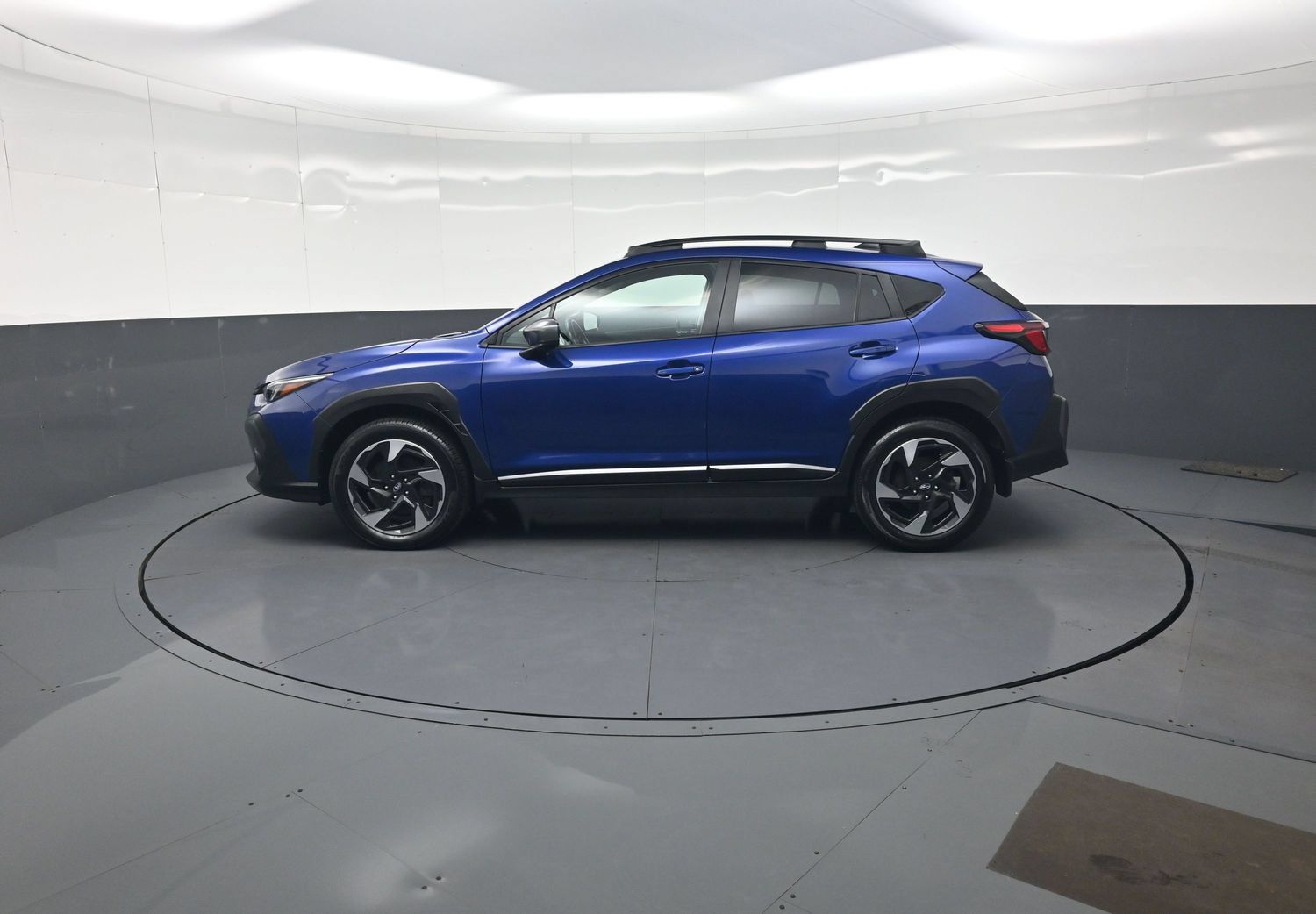 Used 2024 Subaru Crosstrek 2.5i Limited AWD/4WD image 6