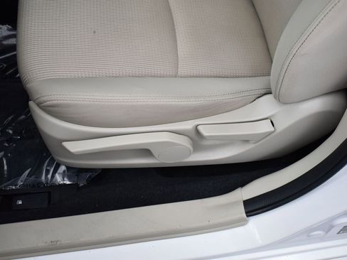 Used 2013 Subaru Impreza 2.0i Sport Premium image 12