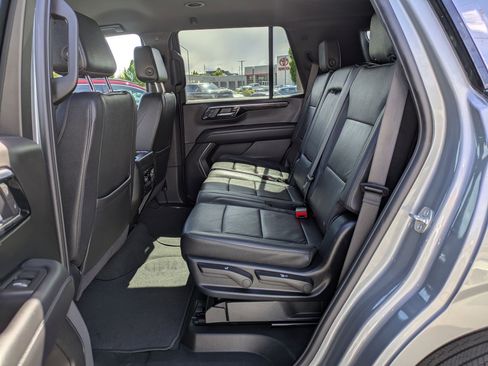 Used 2025 Chevrolet Tahoe LT AWD/4WD image 28