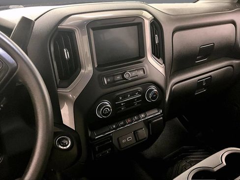 Used 2024 Chevrolet Silverado 2500 Custom w/ Custom Convenience Package AWD/4WD image 10