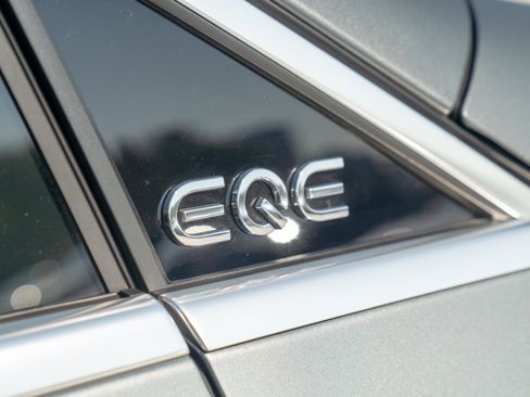 Certified 2023 Mercedes-Benz EQE 350+ 4MATIC SUV image 11