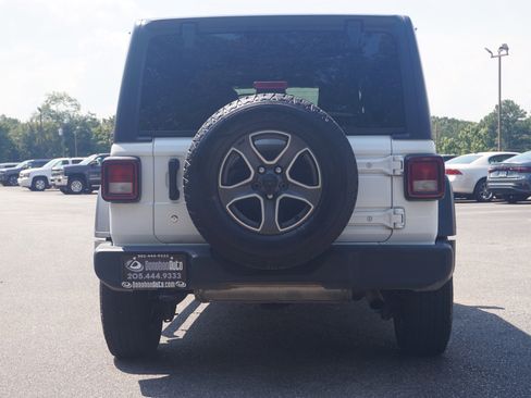 Used 2020 Jeep Wrangler Unlimited Sport S image 8