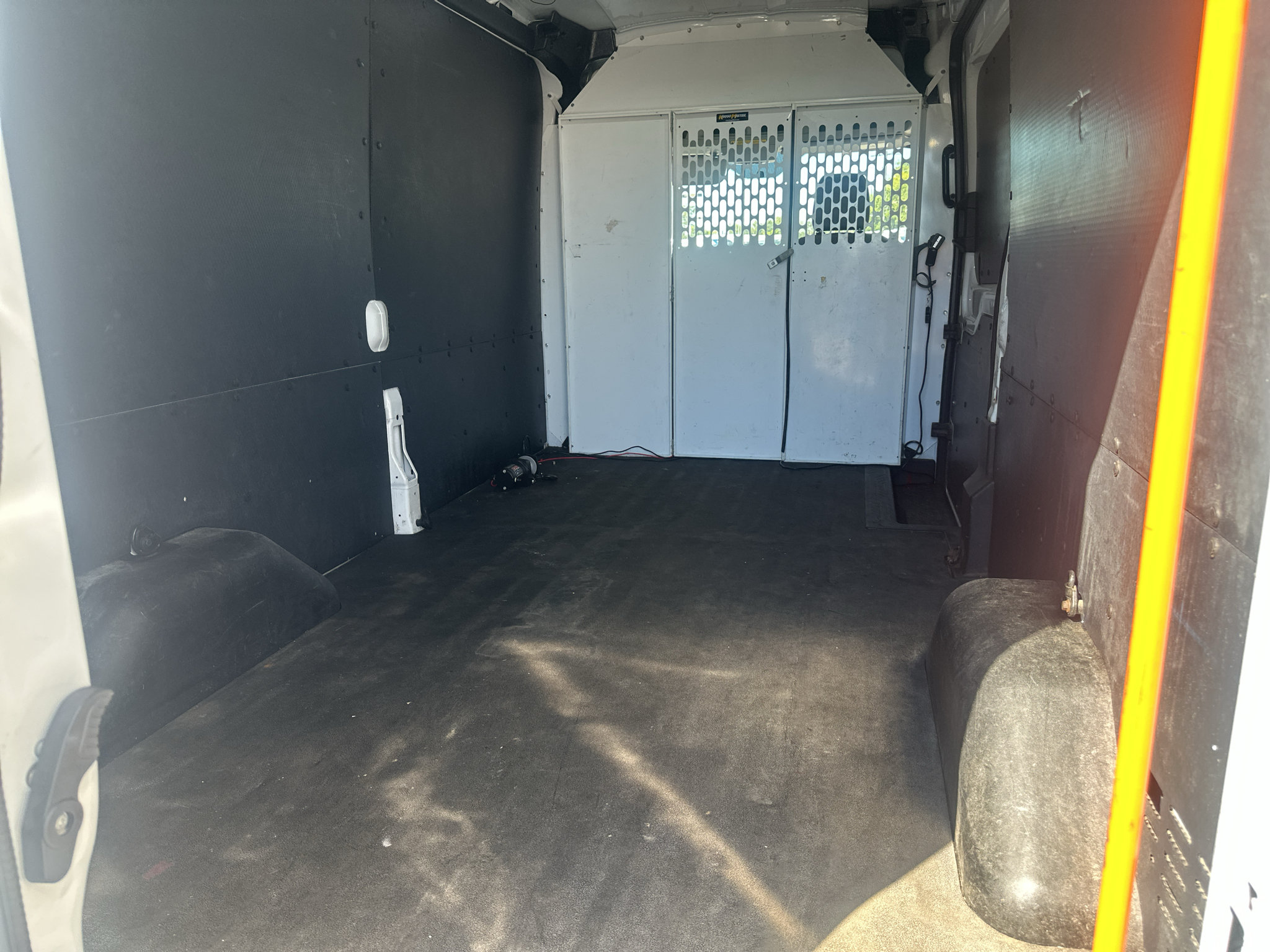 Used 2019 Ford Transit 150 148 Medium Roof RWD image 15