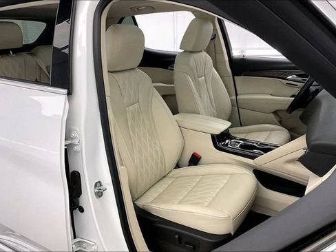 Certified 2023 Buick Envision Avenir AWD/4WD image 7