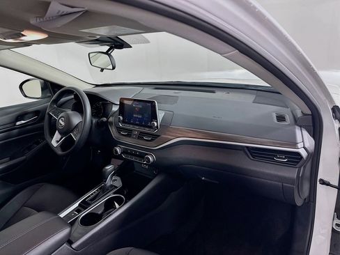 Certified 2024 Nissan Altima 2.5 SV image 35