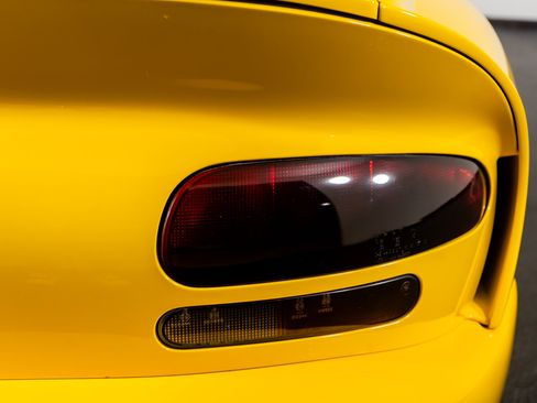 Used 2001 Dodge Viper GTS image 13