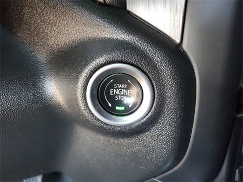 Used 2020 GMC Sierra 3500 Denali w/ Denali Ultimate Package image 26