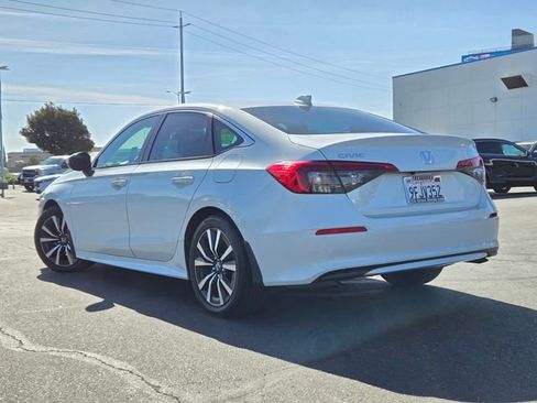 Used 2023 Honda Civic EX image 6