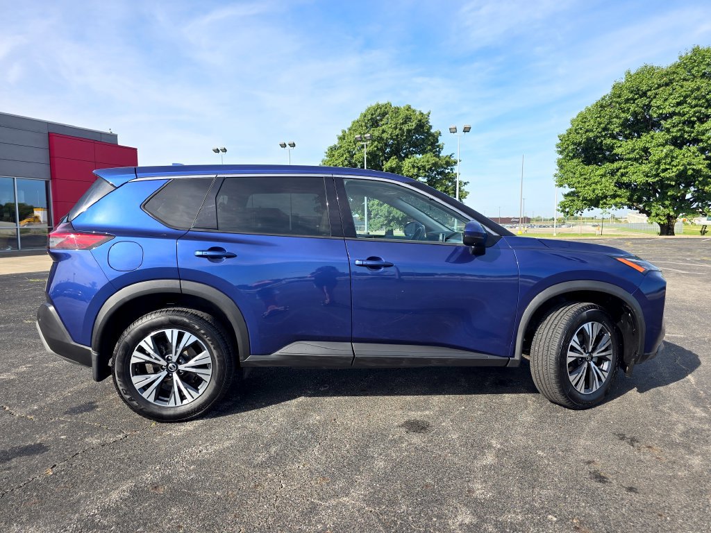 Used 2021 Nissan Rogue SV AWD/4WD image 14