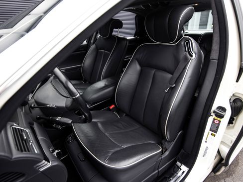 Used 2008 Maybach 57 S image 11