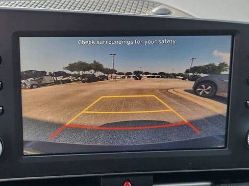 Used 2023 Hyundai Elantra SEL FWD image 15