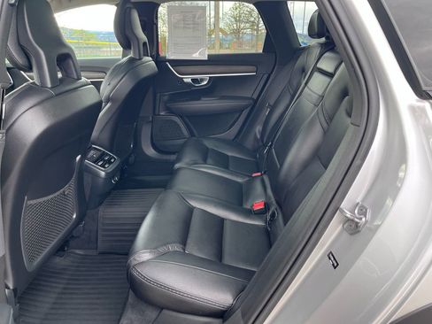 Used 2018 Volvo V90 T5 Cross Country w/ Convenience Package AWD/4WD image 22