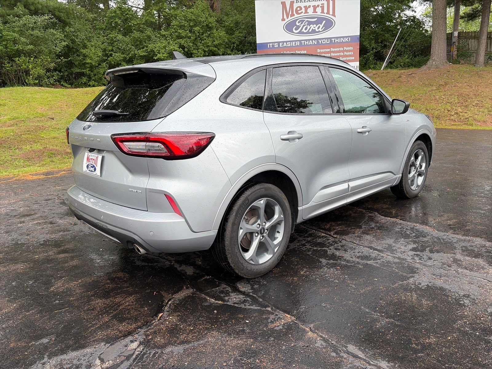 Used 2023 Ford Escape ST-Line w/ Tech Pack #1 AWD/4WD image 6