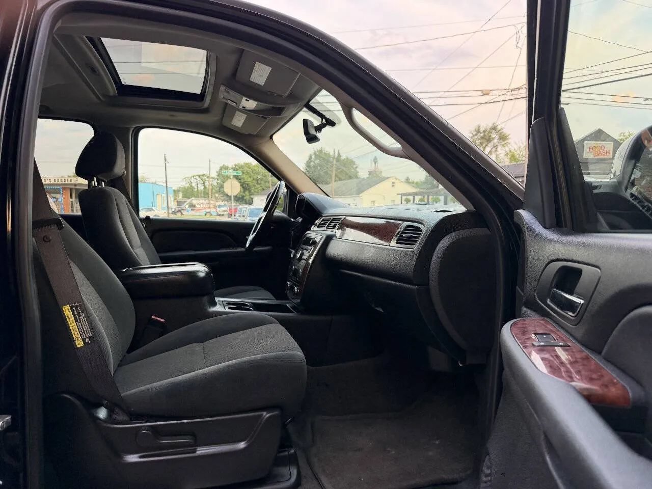 Used 2007 Chevrolet Tahoe LT AWD/4WD image 29