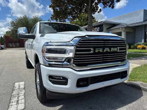 Used 2024 RAM 2500 Laramie AWD/4WD image 2