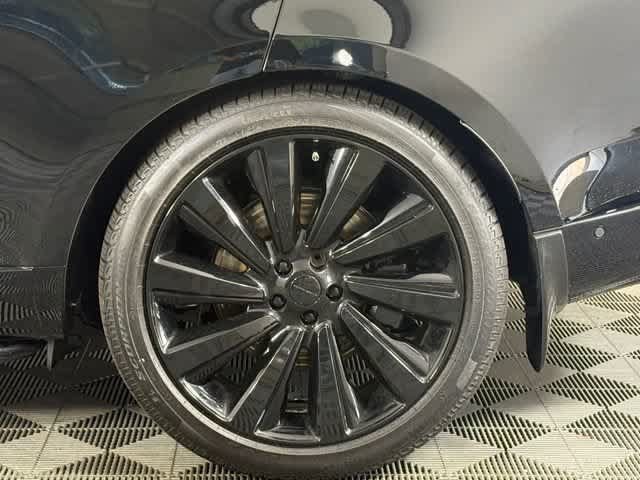 New 2026 Land Rover Range Rover Long Wheel Base SV AWD/4WD image 13