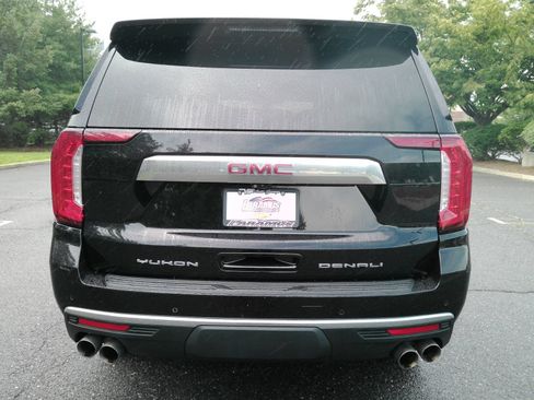 Used 2021 GMC Yukon Denali w/ Denali Ultimate Package AWD/4WD image 7