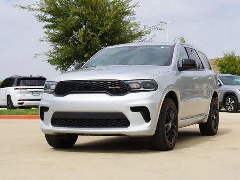 Certified 2025 Dodge Durango GT AWD/4WD image 3