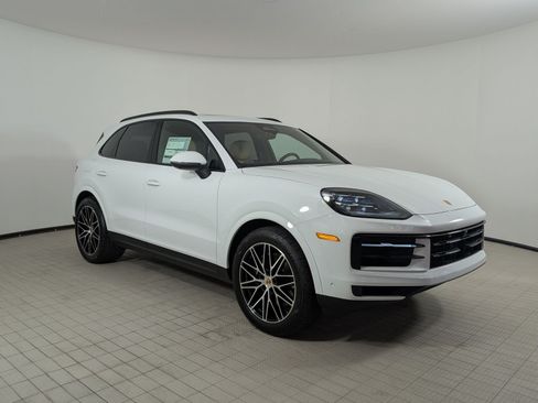 New 2026 Porsche Cayenne AWD/4WD image 7