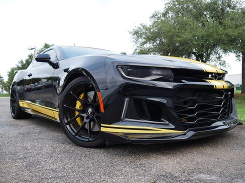 Used 2020 Chevrolet Camaro ZL1 RWD image 38