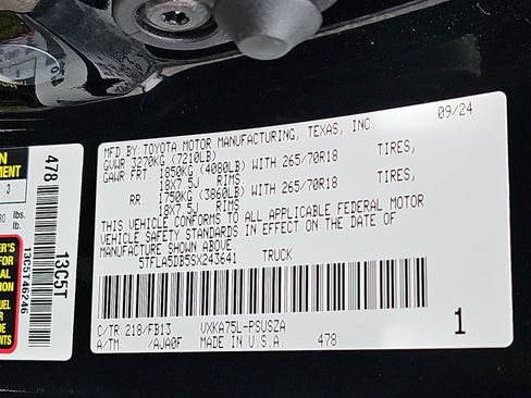 Used 2025 Toyota Tundra SR5 AWD/4WD image 40