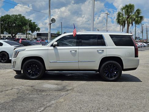 Used 2015 Cadillac Escalade Luxury AWD/4WD image 5