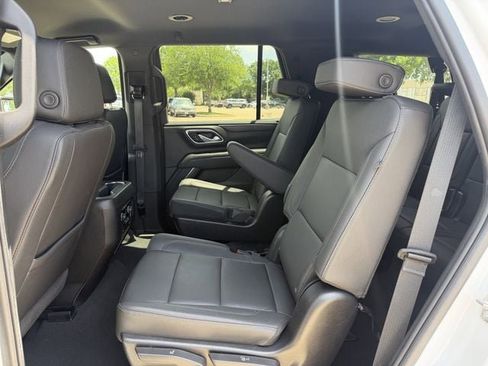 Used 2024 Chevrolet Tahoe Z71 w/ Z71 Off-Road Package AWD/4WD image 29
