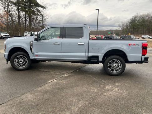Used 2025 Ford F350 Platinum w/ Platinum Plus Package AWD/4WD image 8
