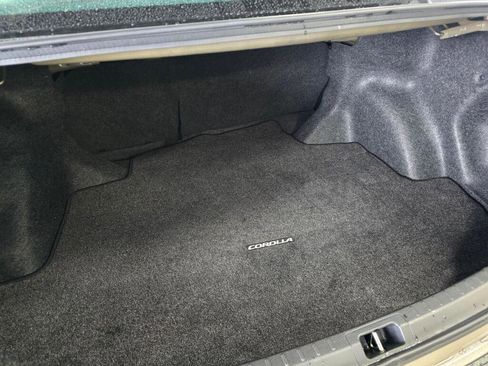 Used 2017 Toyota Corolla XLE w/ Carpet Mat Package (TMS) image 15