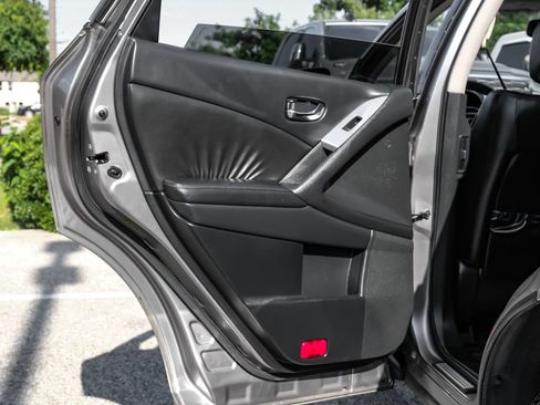 Used 2010 Nissan Murano SL w/ Leather Pkg FWD image 47